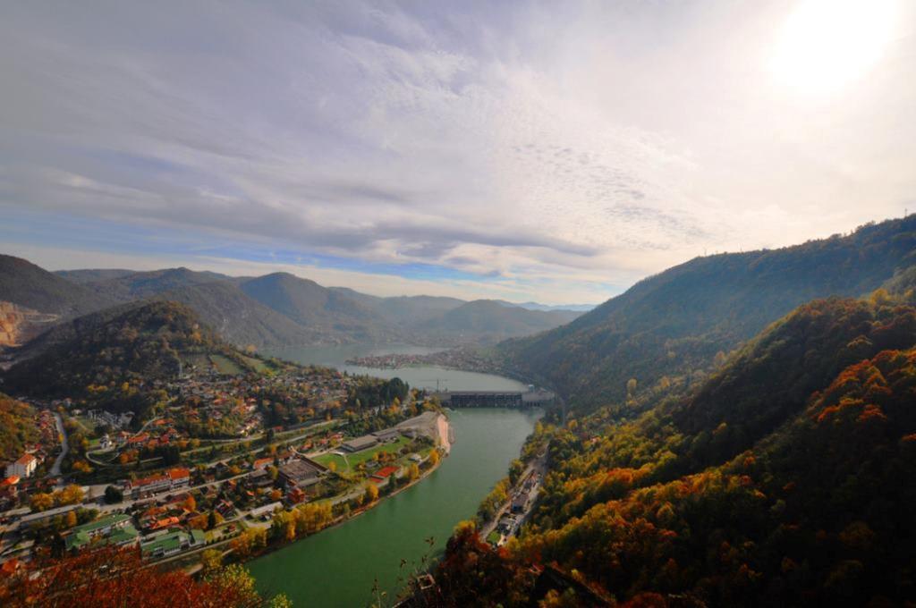 Hotel Royal Drina Mali Zvornik Kültér fotó