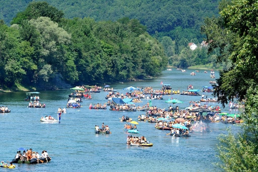 Hotel Royal Drina Mali Zvornik Kültér fotó